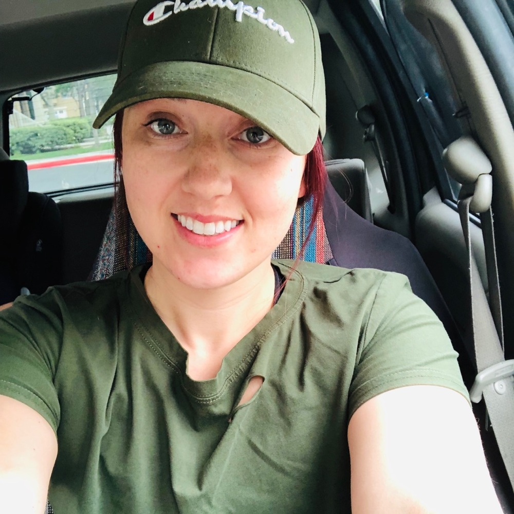 Meet your Posher, Amanda